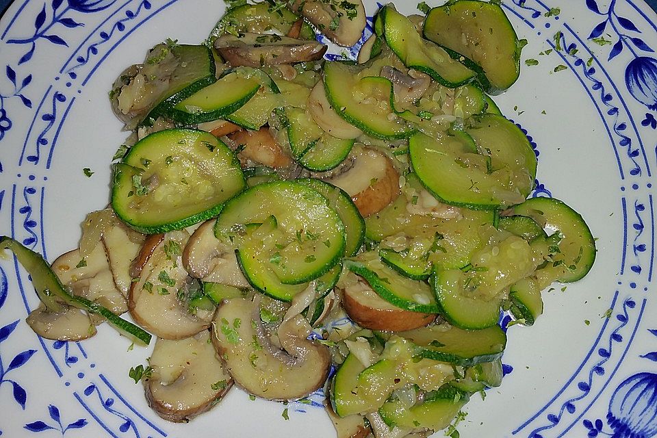 Zucchini-Champignon-Pfanne