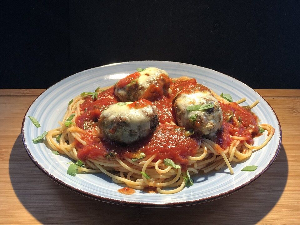 Spagetti mit überbackenen Hackfleischbällchen von swenundnadine| Chefkoch