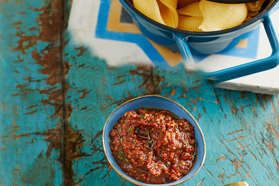 Getrocknetes Tomaten - Nuss - Pesto