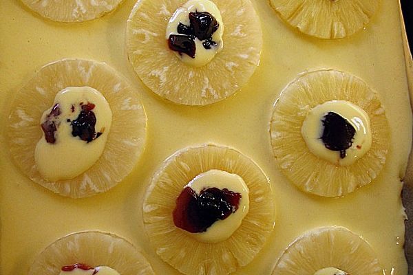 Ananas - Blechkuchen von catle | Chefkoch