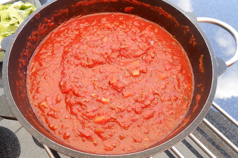 Italienische Tomatensauce mit Gemüse