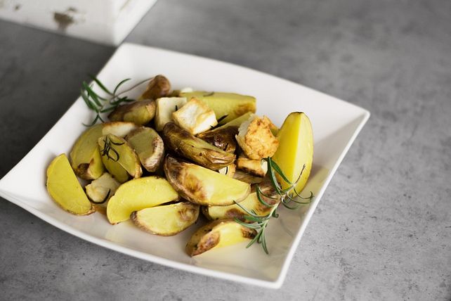 Backkartoffeln mit Feta und Rosmarin von Biene-und-Olli | Chefkoch Backkartoffeln mit Feta und Rosmarin von Biene-und-Olli | Chefkoch
