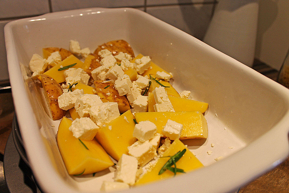 Backkartoffeln mit Feta und Rosmarin