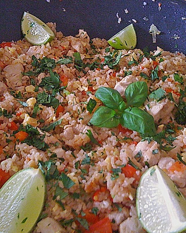 Khao Pat Gai / Gebratener Reis mit Huhn / Fried Rice with Chicken