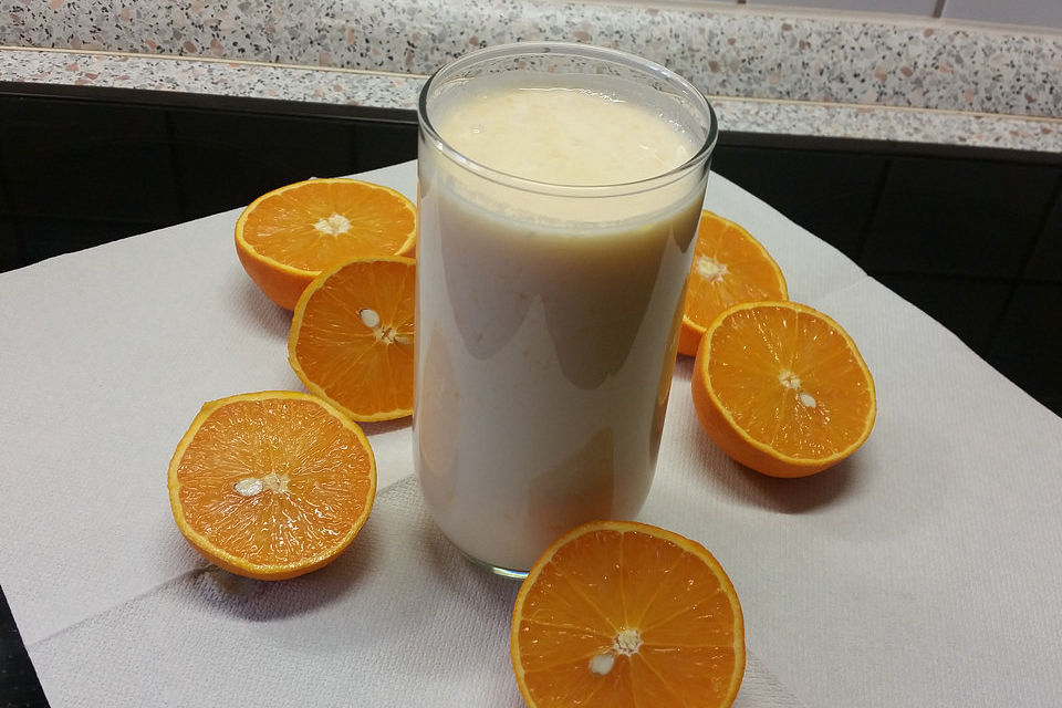 Orangen - Joghurt - Getränk