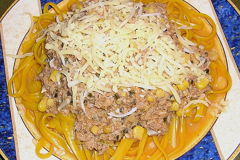 Spaghetti mit Thunfischsahnesauce