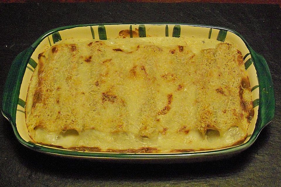 Cannelloni mit Ricotta - Nuss - Füllung