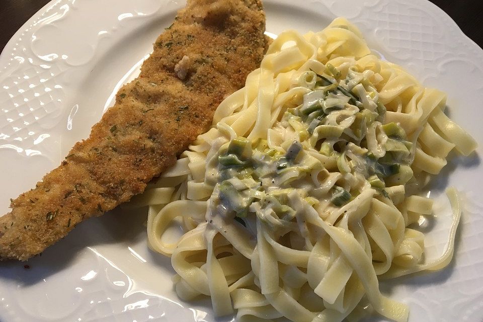 Lachs in Frühlingszwiebel-Sahne-Sauce