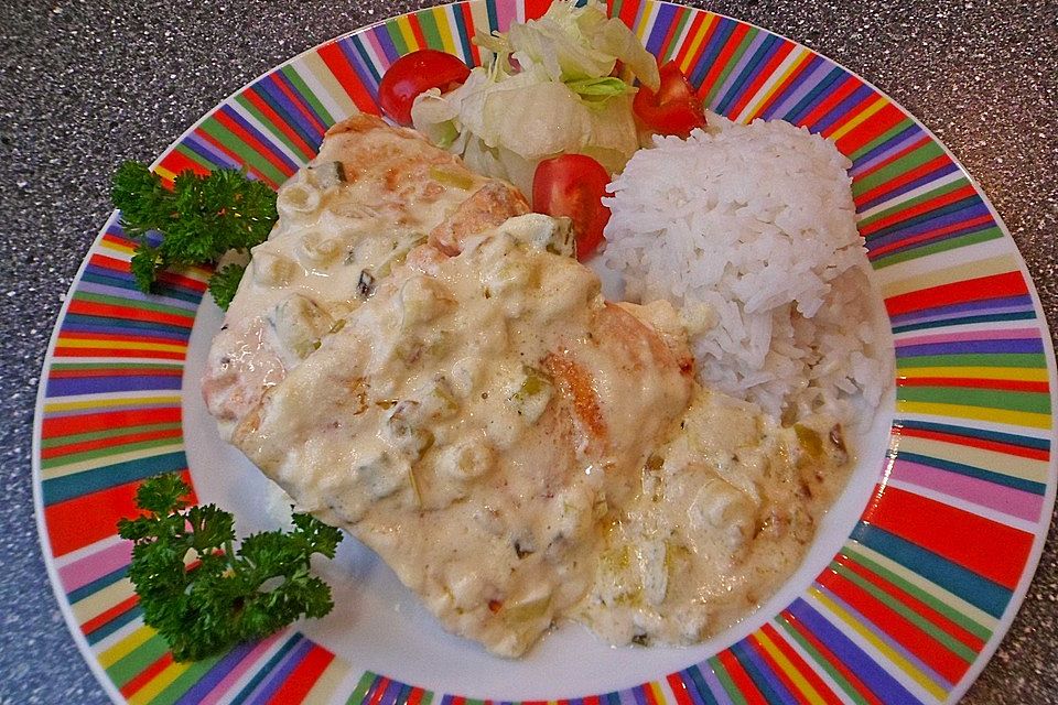 Lachs in Frühlingszwiebel-Sahne-Sauce