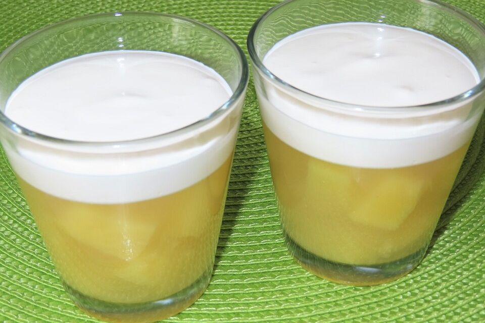 Weingelee mit Ananas Weingelee mit Ananas