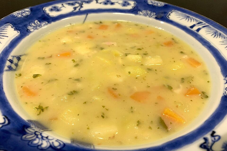 Kartoffelsuppe mit Speck