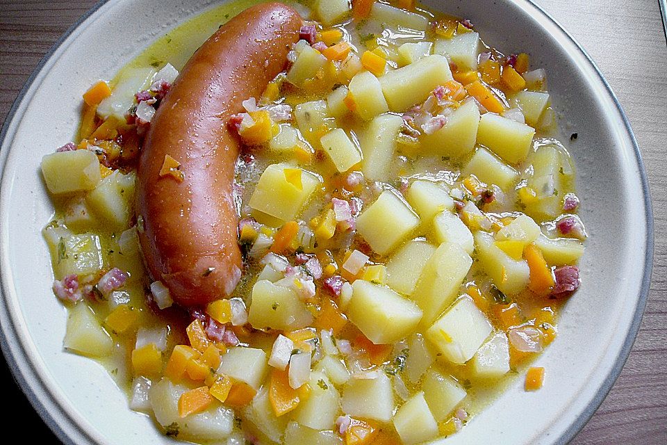 Kartoffelsuppe mit Speck