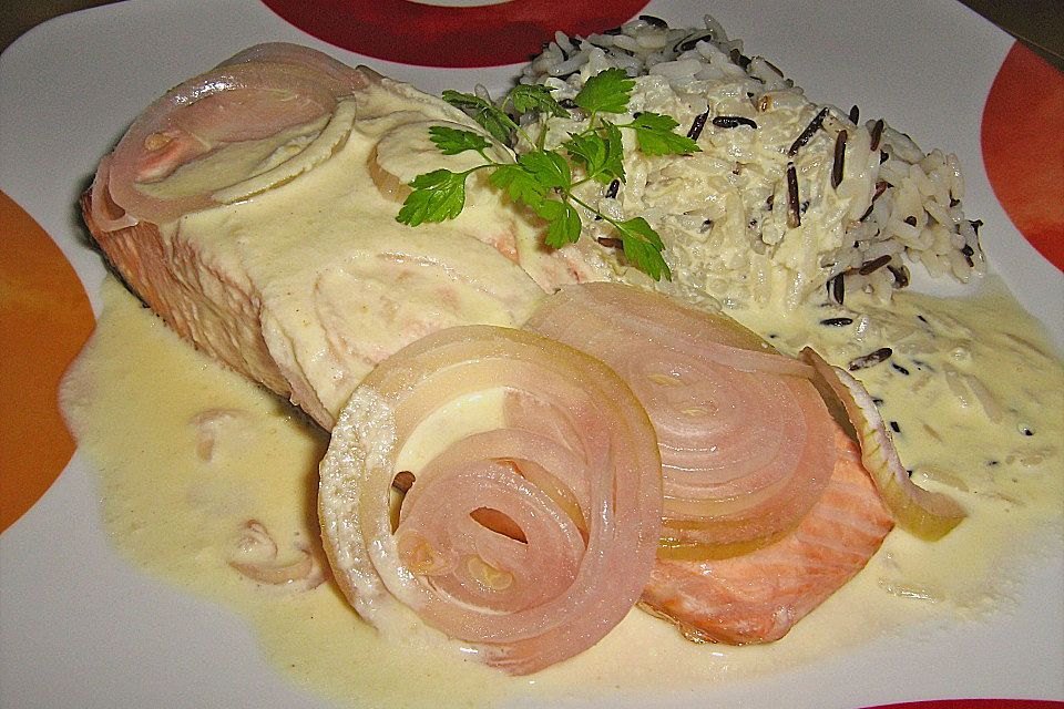 Lachsfilet mit Honig - Senfsoße