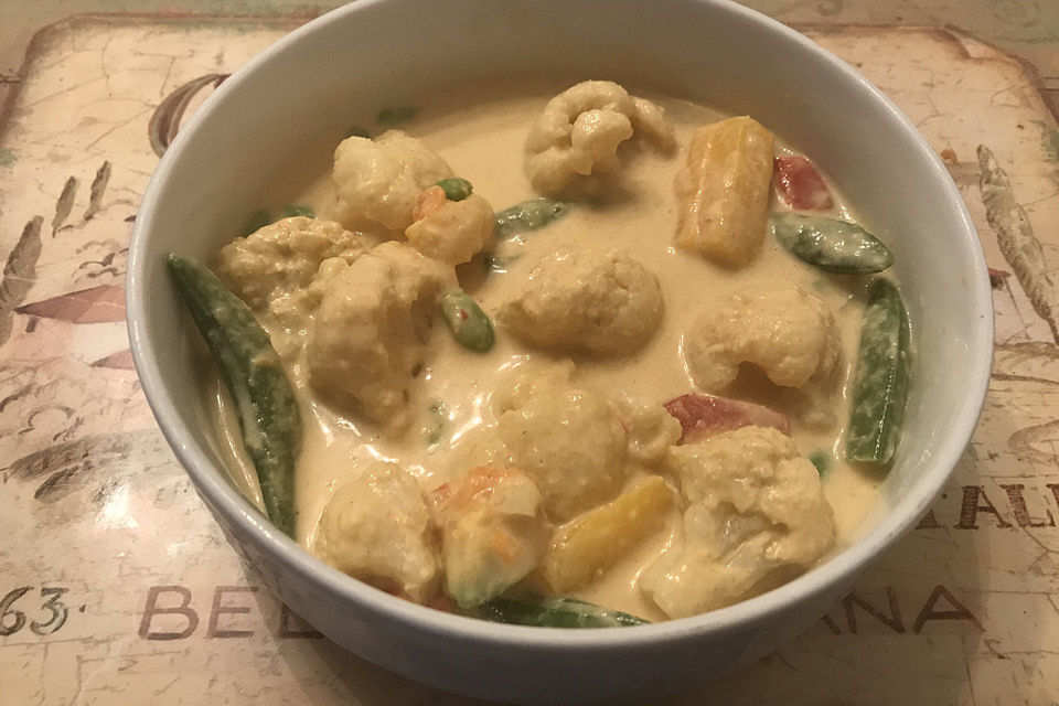 Bandnudeln mit Blumenkohlcurry