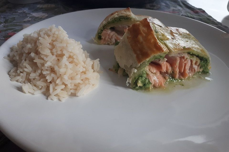 Lachs in Blätterteig