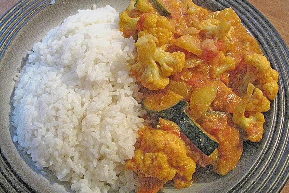 Vegetarisches Gemüsecurry Vegetarisches Gemüsecurry
