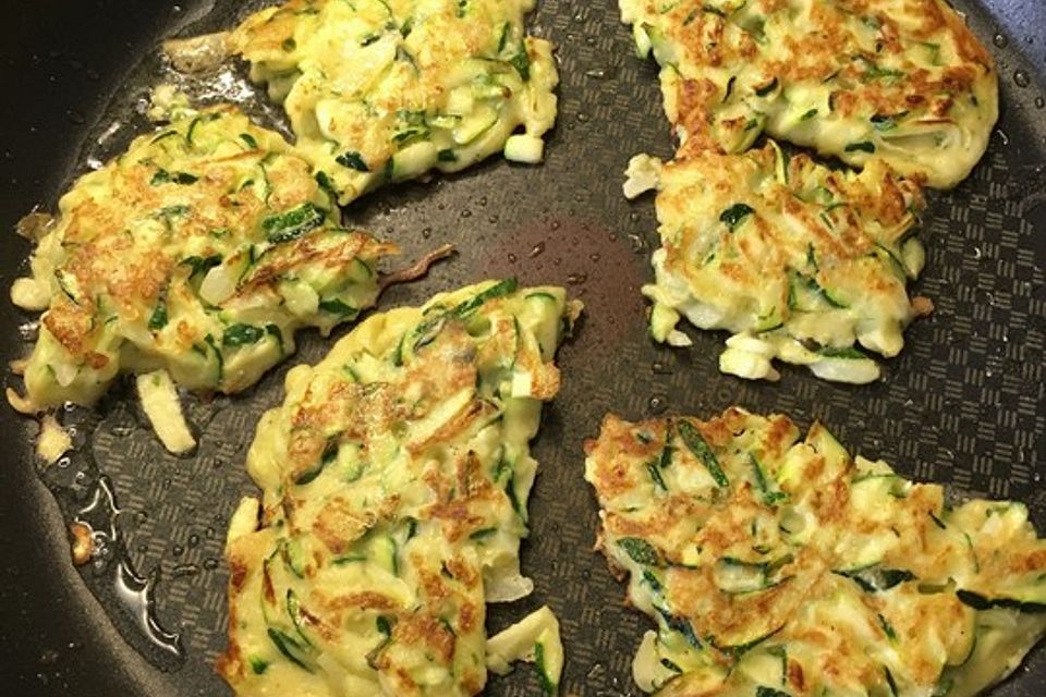 Zucchini-Puffer