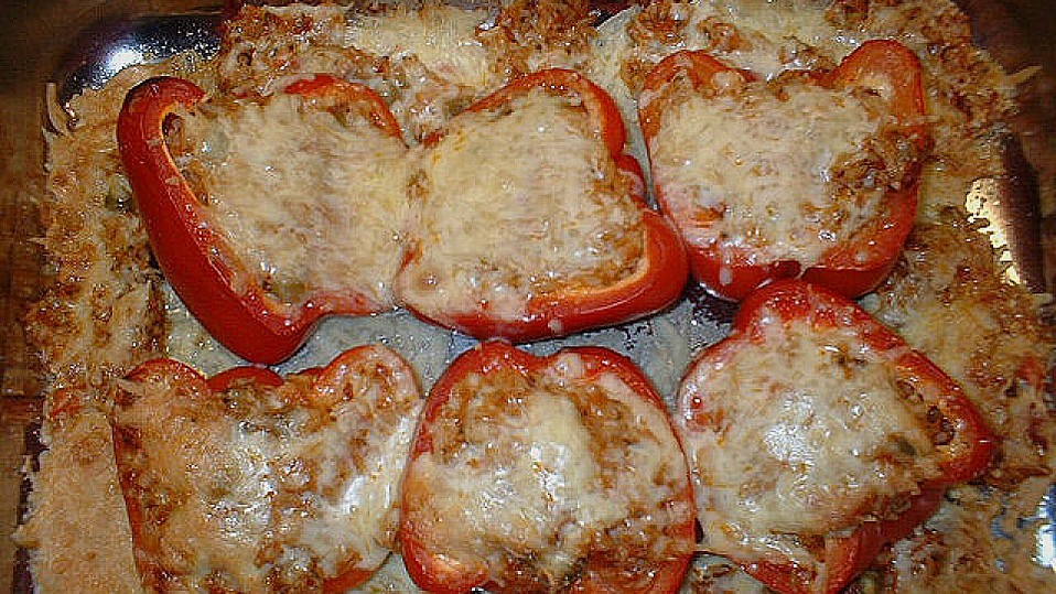 Gefüllte Paprika mit körnigem Frischkäse von Annikaz Gefüllte Paprika mit körnigem Frischkäse von Annikaz