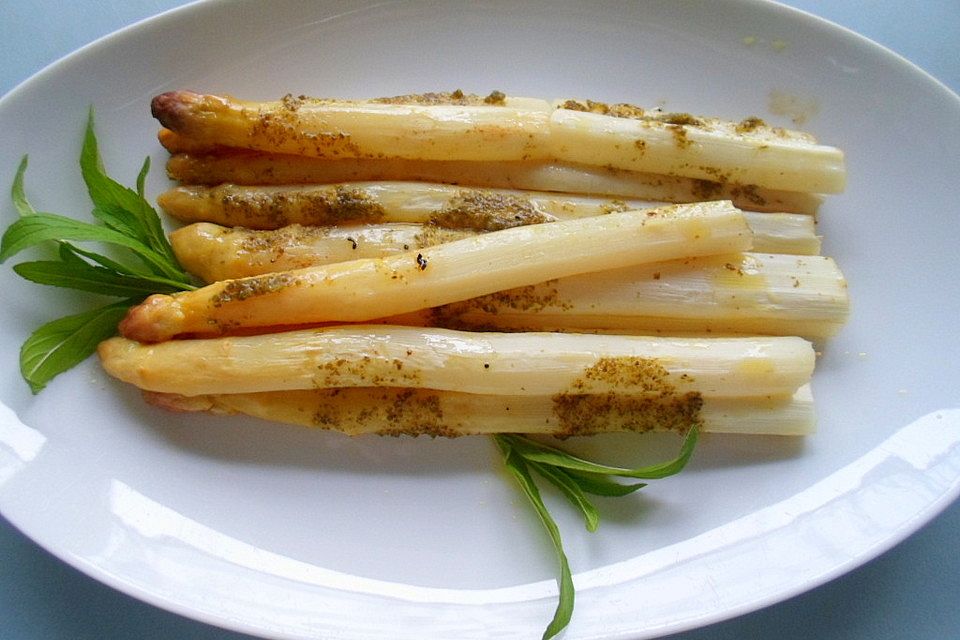 Spargel mit Bärlauchöl - Pesto in der Mikrowelle