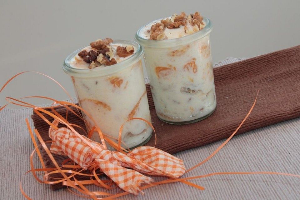 Mandarinen - Joghurt mit Walnüssen