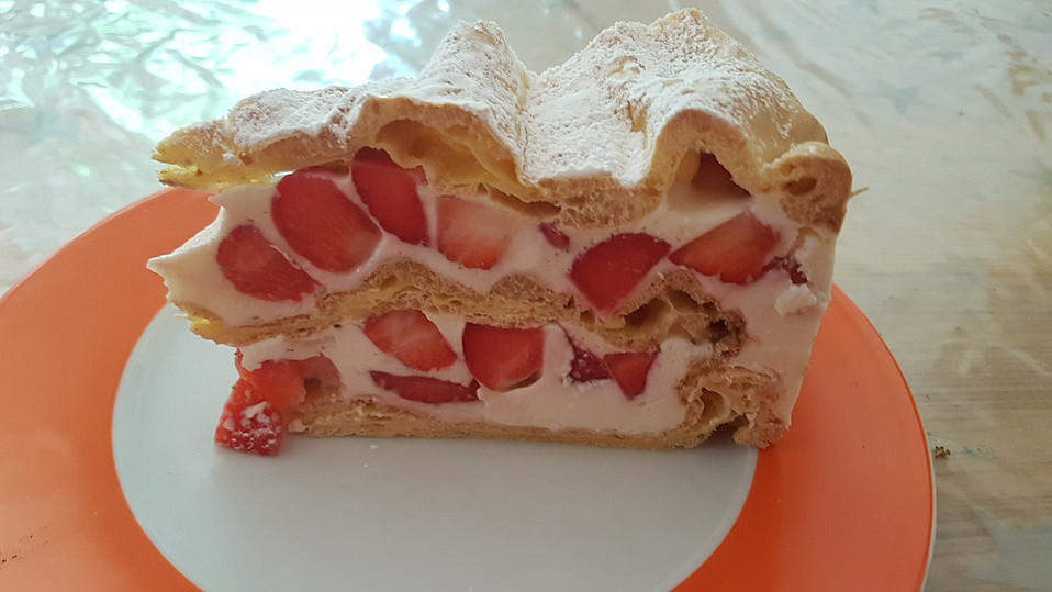 Erdbeer - Flocken - Torte von hobbykoechin