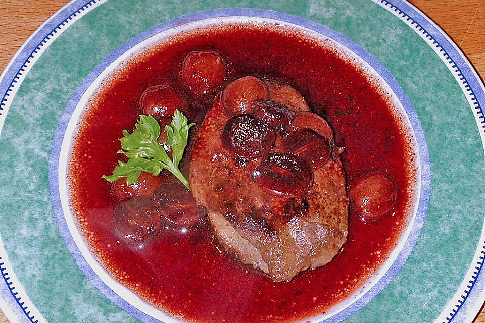 Gebratene Gänseleber mit Traubensauce