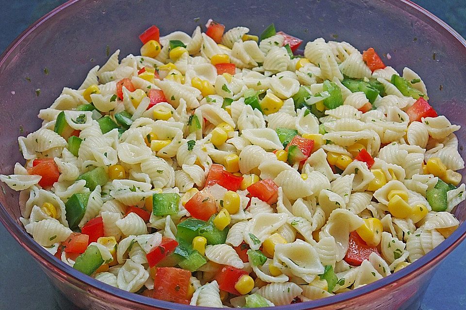 Konfetti - Nudelsalat à la Maren Konfetti - Nudelsalat à la Maren