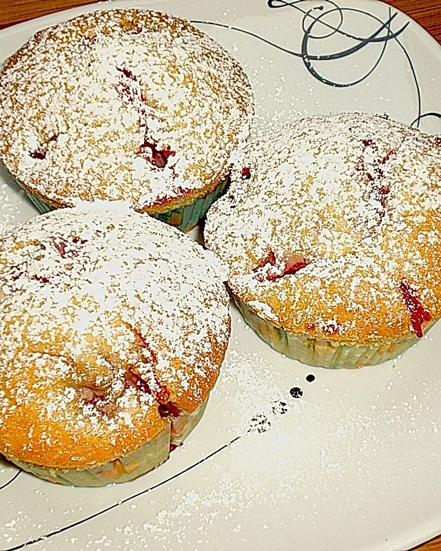 Erdbeer - Muffins mit Kokos