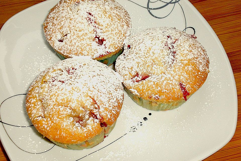 Erdbeer - Muffins mit Kokos