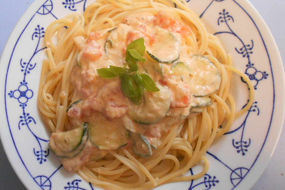 Tomaten-Zucchini-Spaghetti