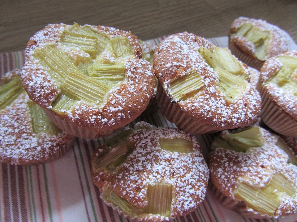 Rhabarber Muffins von Bezwinger| Chefkoch