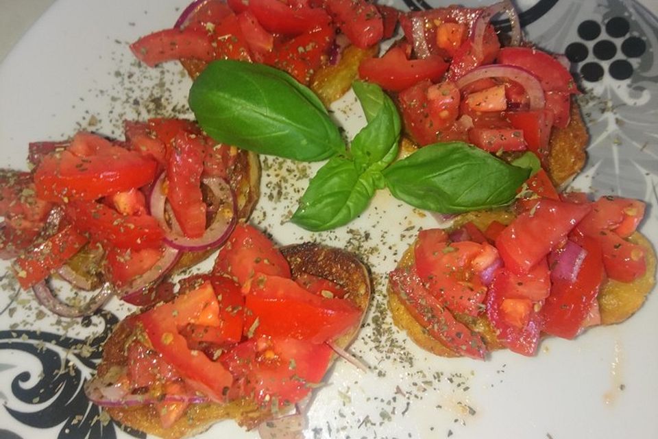 Bruschetta mit kalten Tomaten