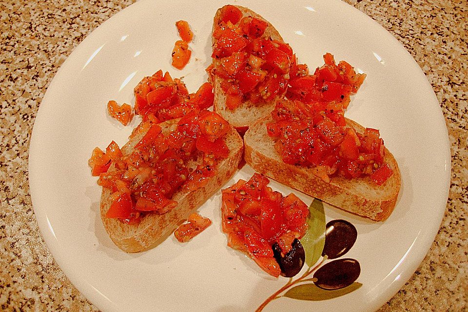 Bruschetta mit kalten Tomaten