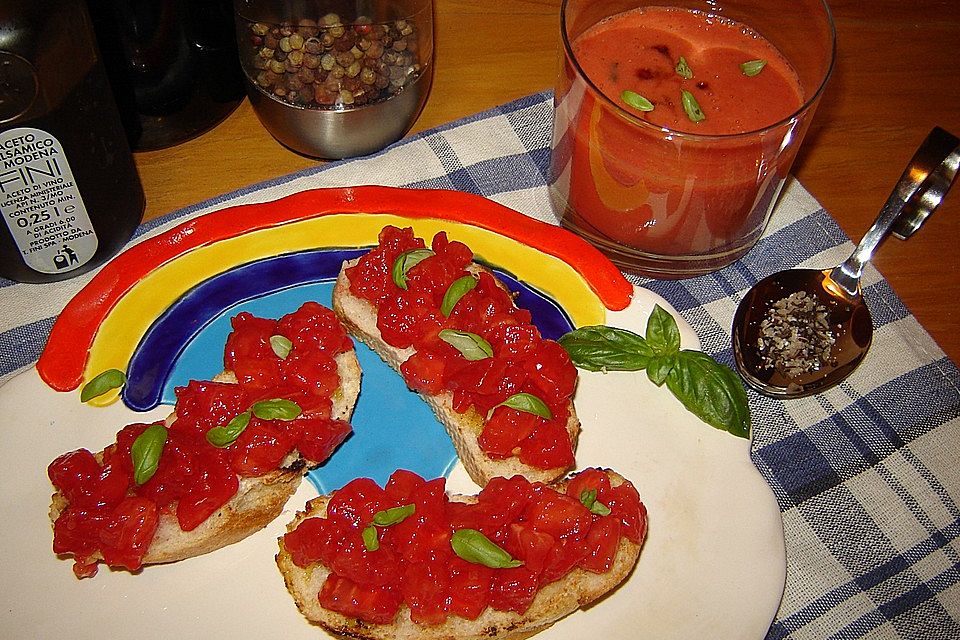 Bruschetta mit kalten Tomaten