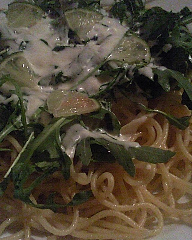 Spaghetti mit Rucola und Limettensauce