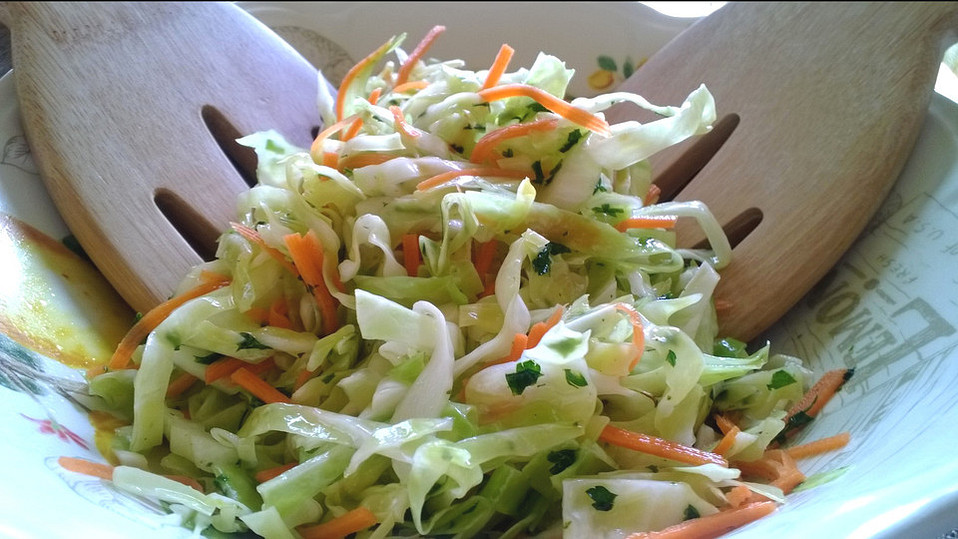 Krautsalat auf griechische Art von voice11111 Krautsalat auf griechische Art von voice11111
