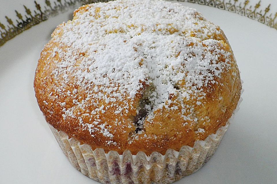 Himbeermuffins mit saurer Sahne Himbeermuffins mit saurer Sahne