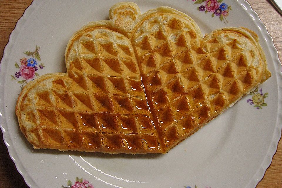 Amerikanische Waffeln mit Ahornsirup