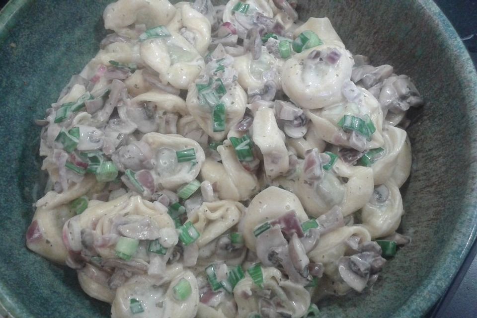 Käse - Sahne Pastasauce mit Champignons