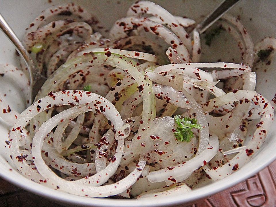 Zwiebelsalat mit Sumach von lobloch4| Chefkoch