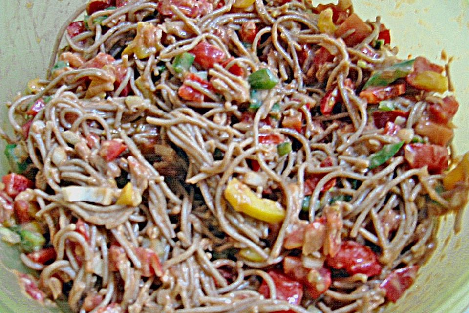 Pikanter Thunfisch - Spaghetti - Salat