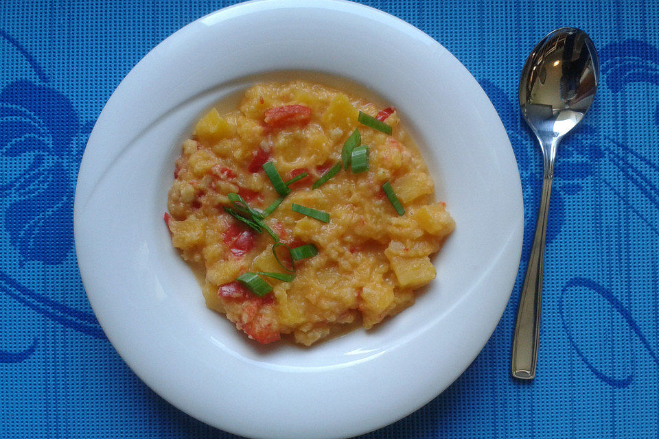 Steckrübensuppe mit Paprika