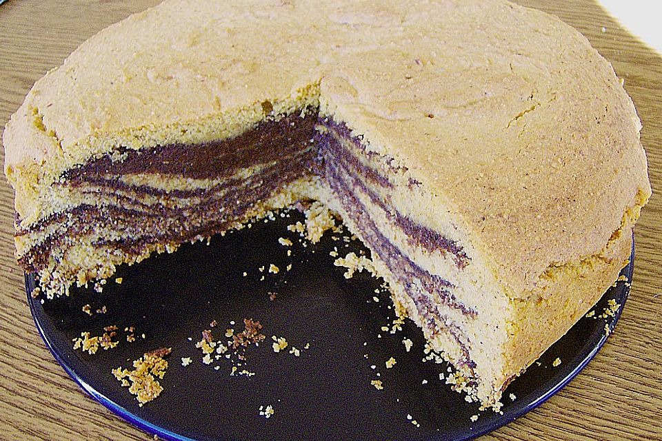 Walnussnougat - Marmorkuchen