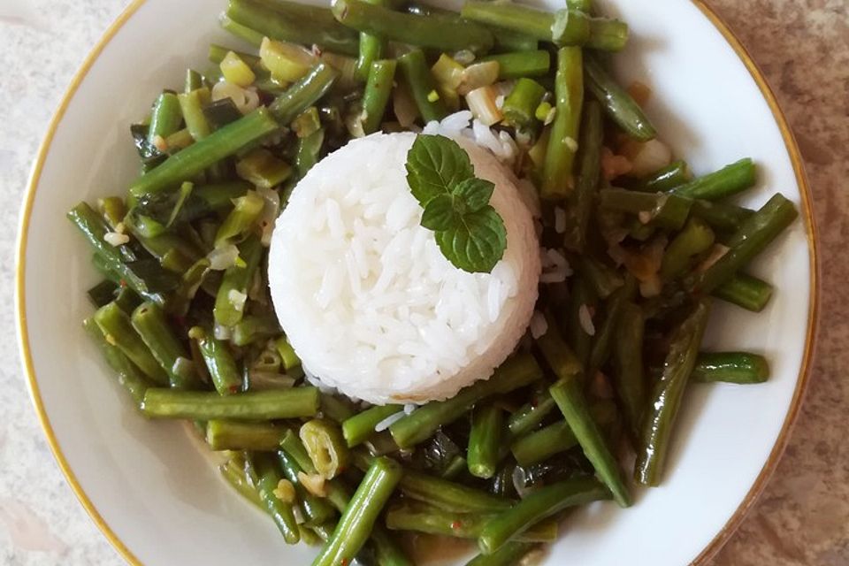 Bohnengemüse mit Kokosmilch und Minze