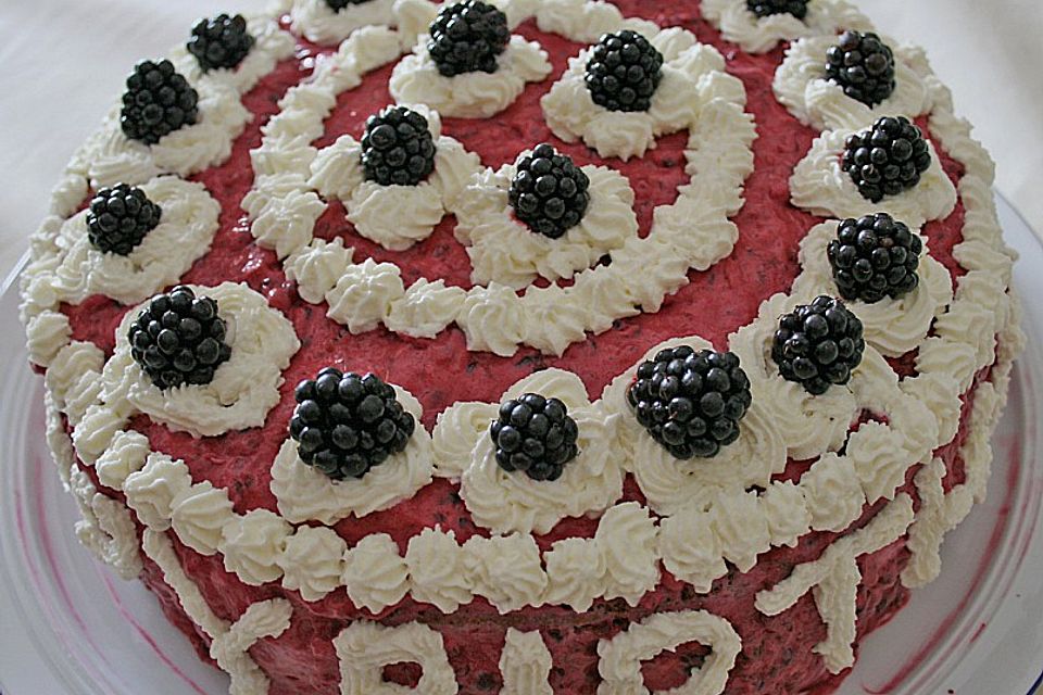 Brombeer - Vanille - Torte Brombeer - Vanille - Torte