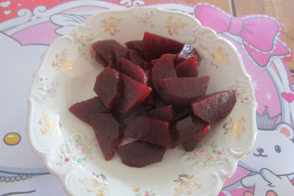 Rote Bete-Salat mit Knoblauch