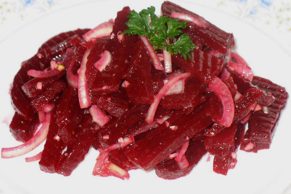 Rote Bete-Salat mit Knoblauch