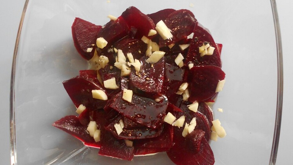 Rote Bete-Salat mit Knoblauch von Quirli Rote Bete-Salat mit Knoblauch von Quirli