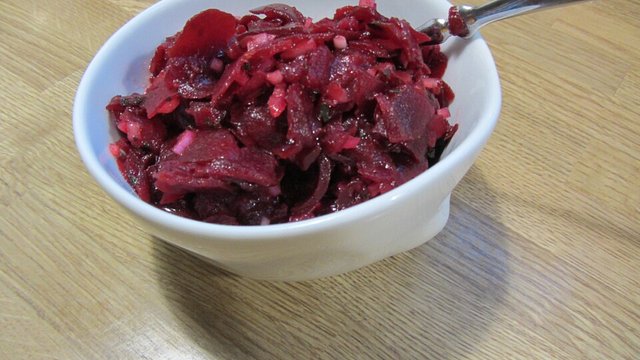 Rote Bete-Salat mit Knoblauch von Quirli Rote Bete-Salat mit Knoblauch von Quirli