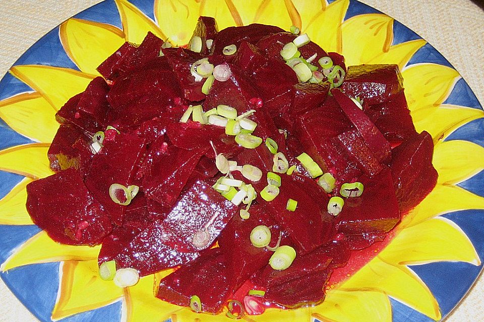 Rote Bete-Salat mit Knoblauch